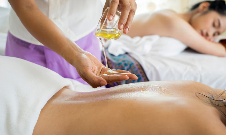 The-Rose-Bangkok-Aromatherapy-Massage-